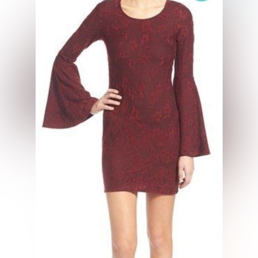 🩵NWT FIRE Burgundy Dress with Bell Sleeves, Large